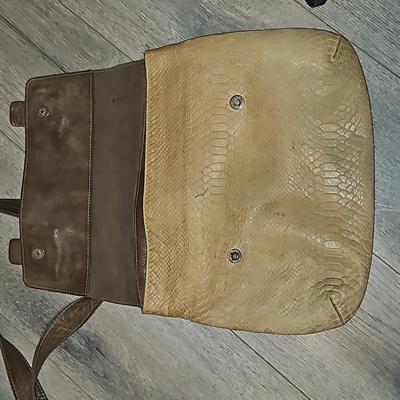 Designer Flap 2 Color Leather Bag Messanger Crossbody - Picture 3 of 11